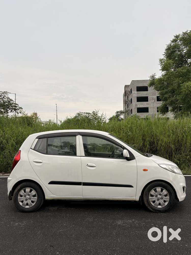 Hyundai I10 1.1 Magna(o), 2017, Cng & Hybrids