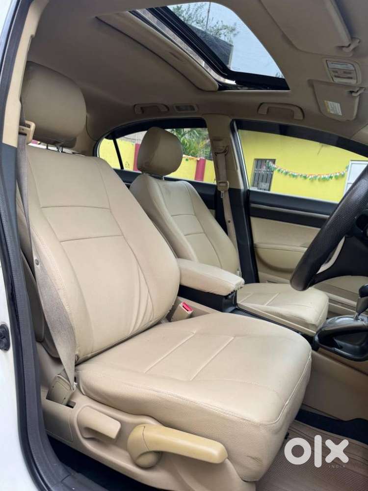 Honda Civic 1.8 V At Sunroof, 2012, Petrol