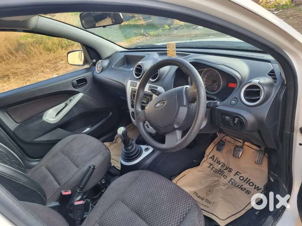 Ford Figo 2012 Diesel 95000 Km Driven