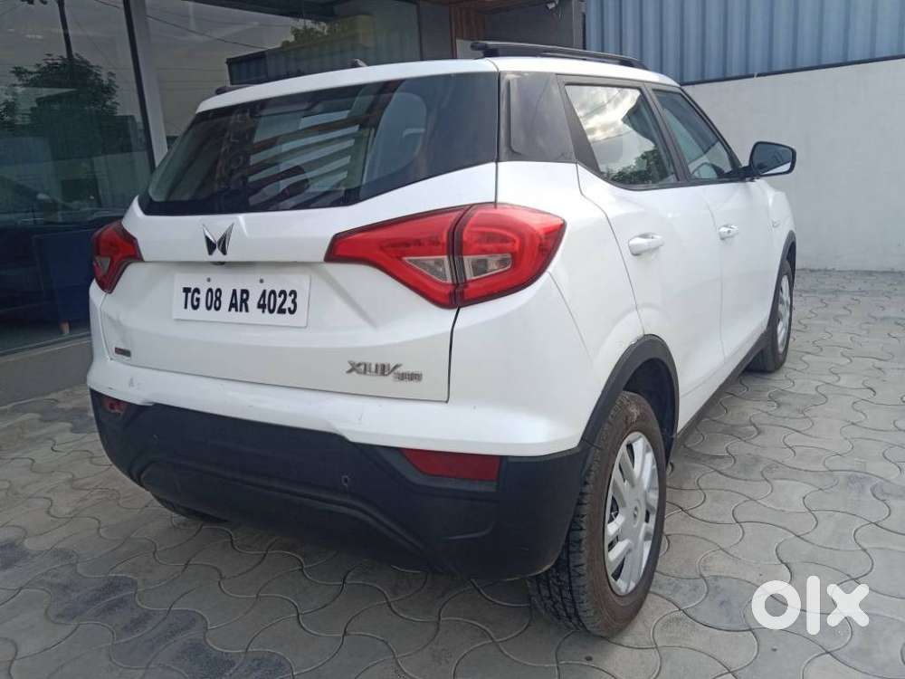 Mahindra Xuv300 W6, 2023, Petrol