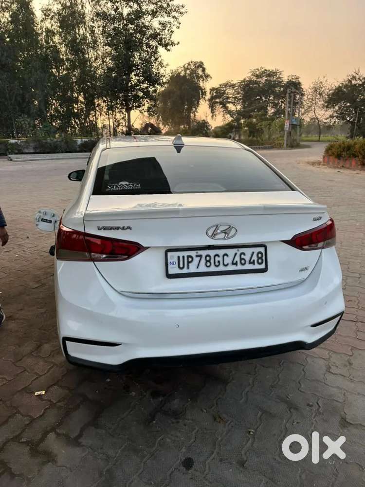 Hyundai Verna 2020 Diesel 122000 Km Driven
