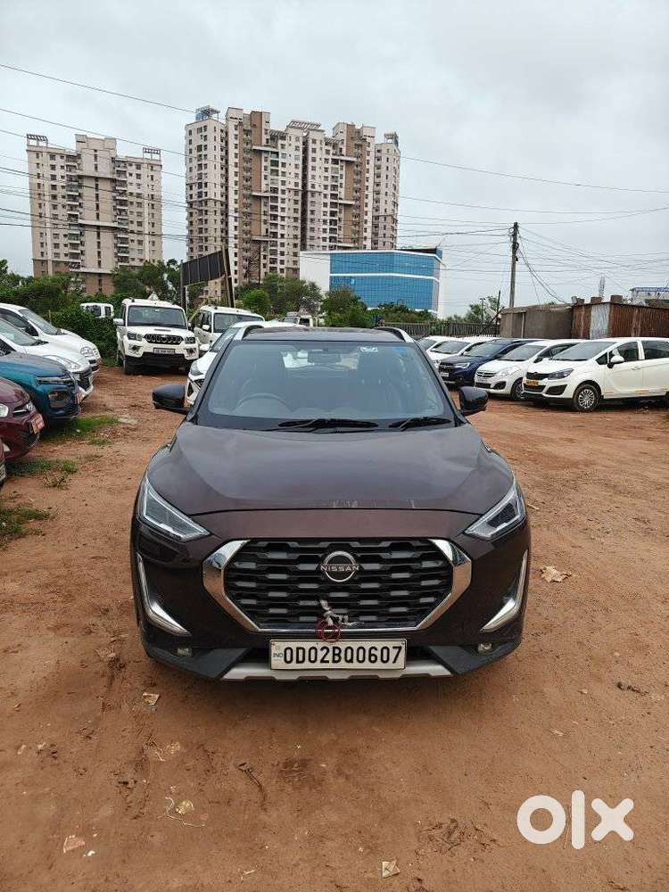 Nissan Magnite 1.0 Xv Premium Dual Tone, 2021, Petrol