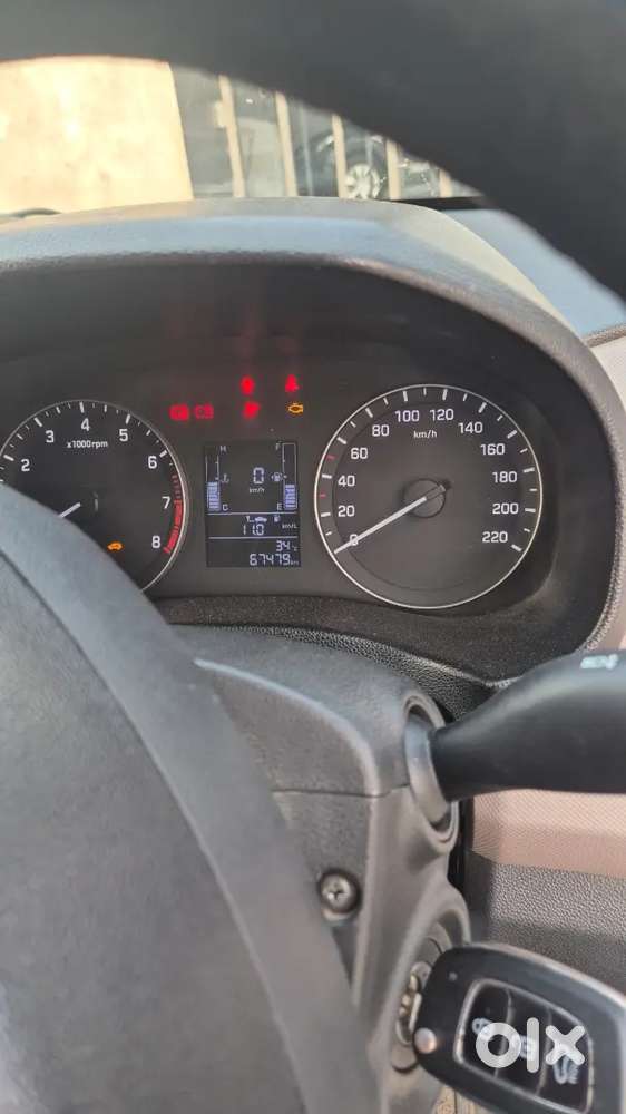 Hyundai Creta Anniversary 2019 Petrol+cng  Manual