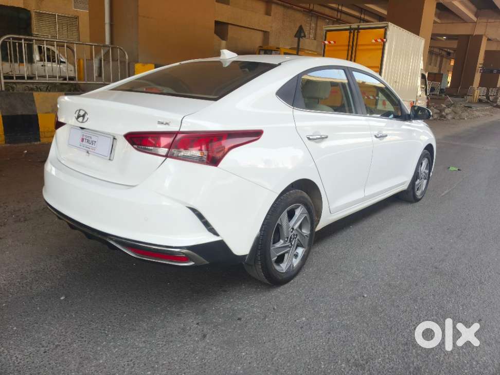 Hyundai Verna Crdi Vgt Sx 1.5, 2022, Petrol