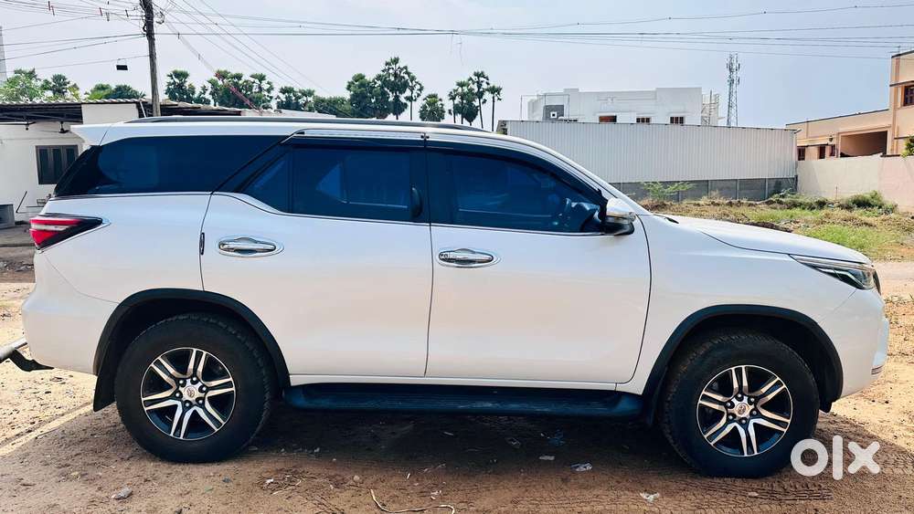 Toyota Fortuner 3.0 4x2 Automatic, 2023
