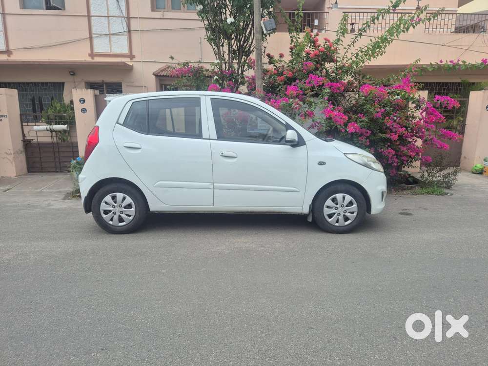 Hyundai I10 Sportz At, 2011, Petrol