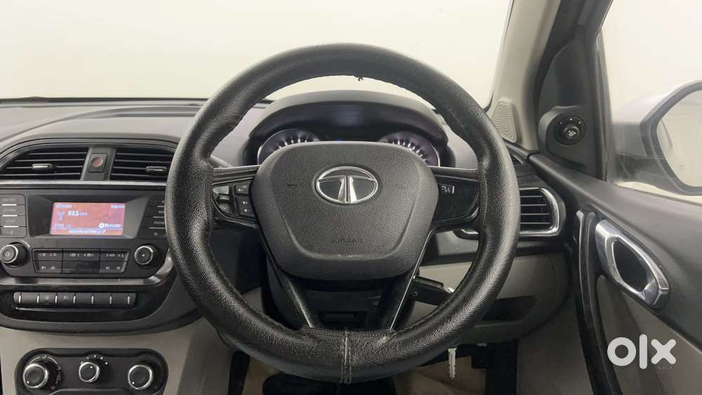 Tata Tiago Xza, 2018, Petrol