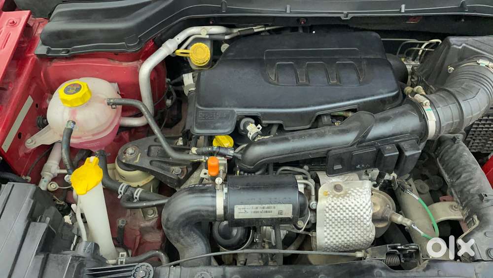 Mahindra Xuv300 W8 Option, 2021, Petrol