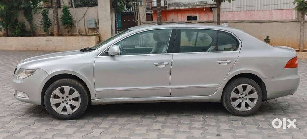 Skoda Superb 1.8 Elegance Tsi At, 2009, Petrol
