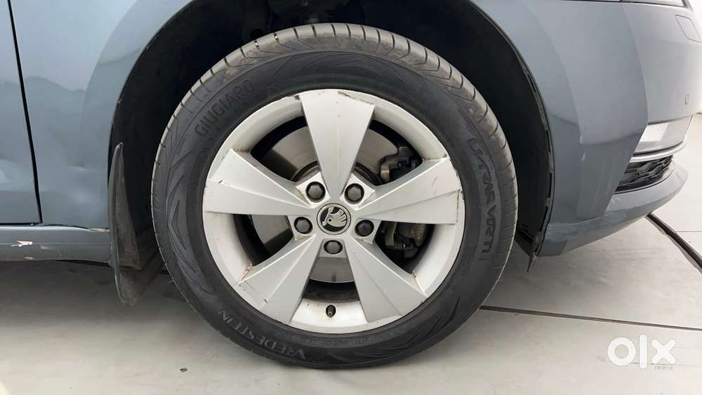 Skoda Octavia 1.8 Tsi Style At, 2017, Petrol