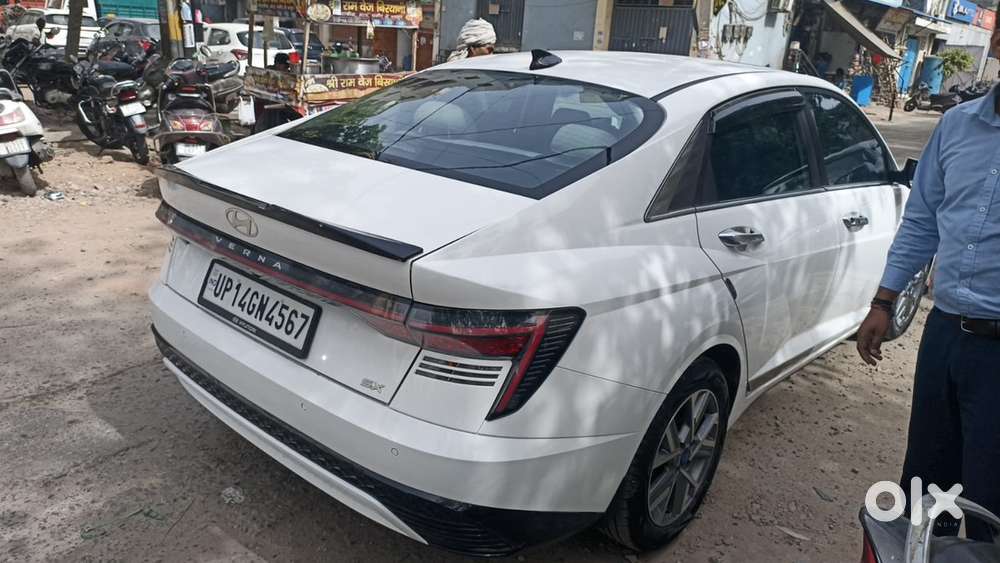 Hyundai Verna 1.5 Petrol 2025