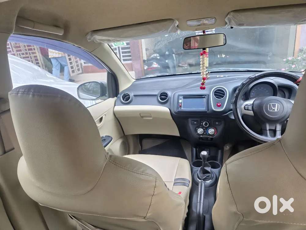 Honda Mobilio 2014 Petrol Well Maintained And Brand New Condition