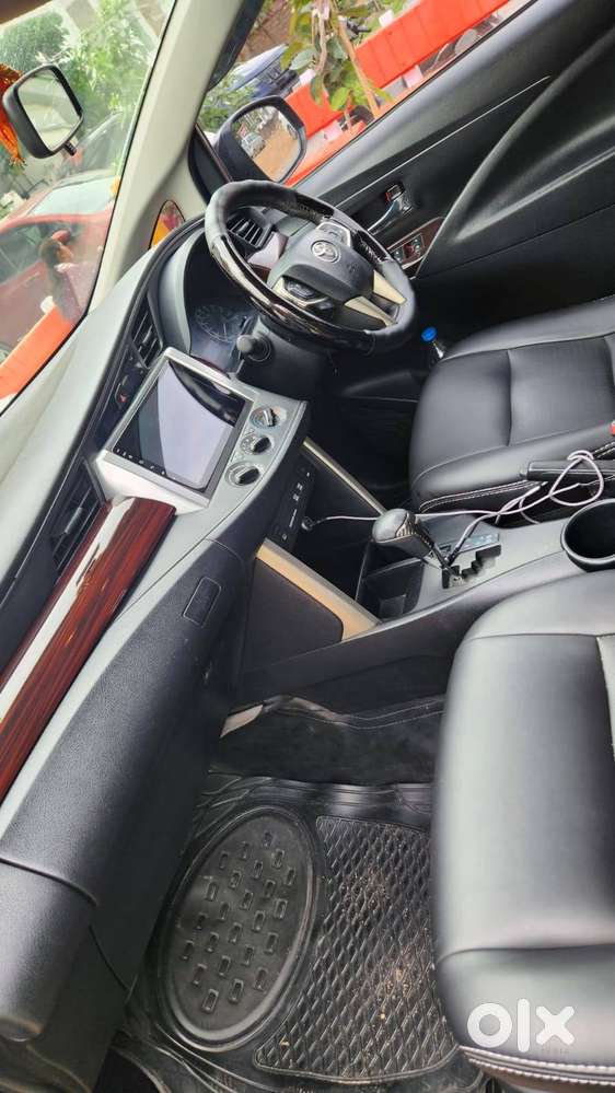 Innova Crysta Automatic 2016 Less Driven