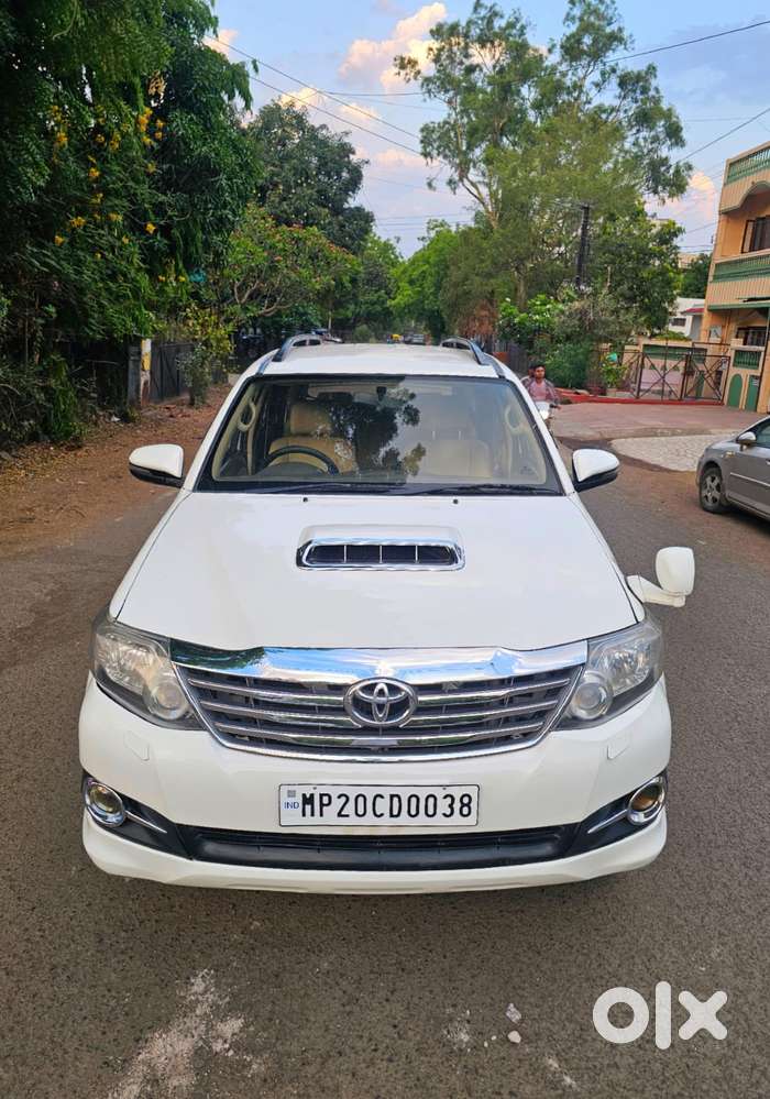 Toyota Fortuner 3.0 4x4 Manual, 2012, Diesel