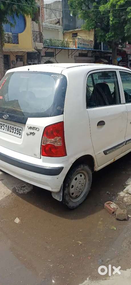 Hyundai Santro Asta 2012