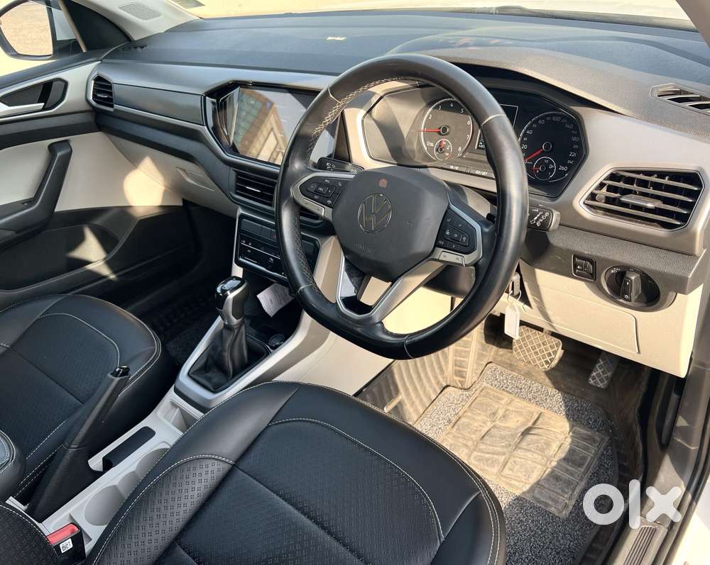 Volkswagen Taigun 1.0 Tsi Highline At, 2022, Petrol