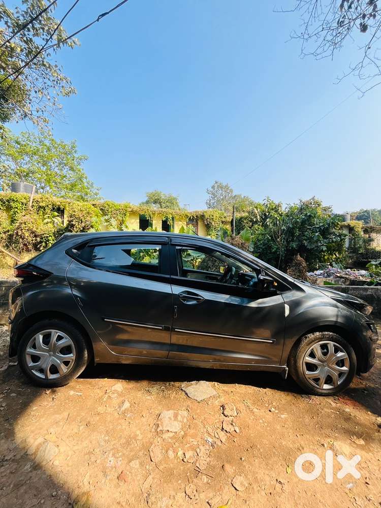 Tata Altoz Petrol 2022