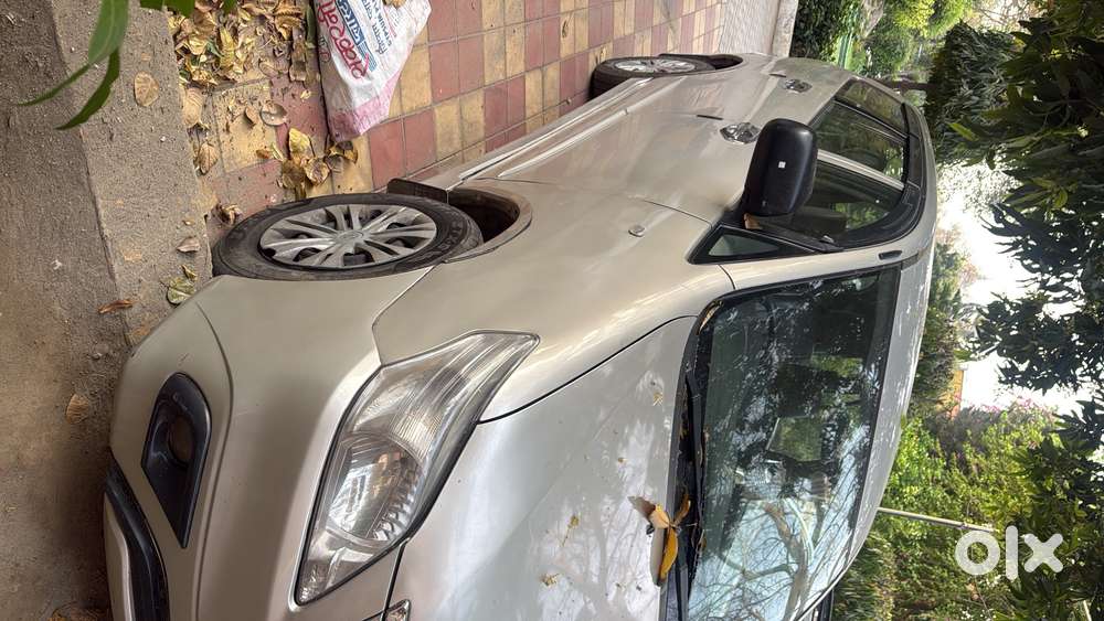 Toyota Innova 2014 Diesel Well Maintained