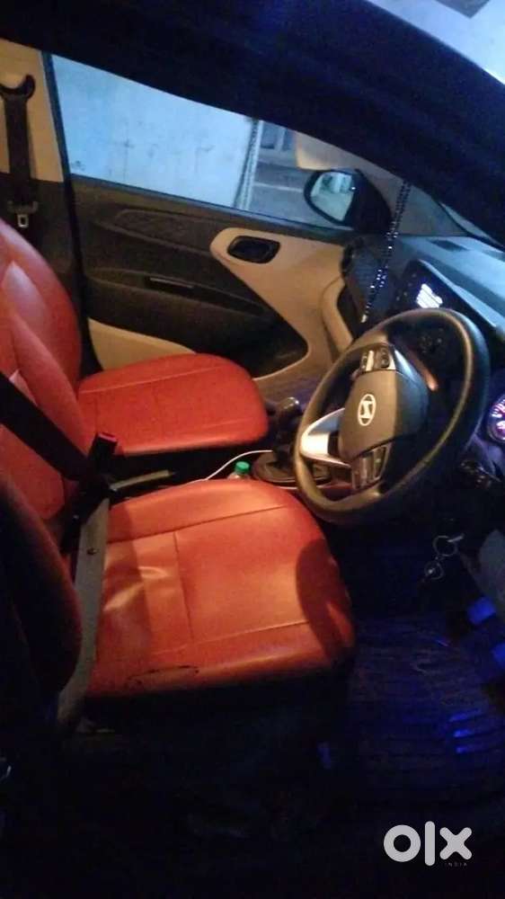 Hyundai Aura 1.2 2025 Cng