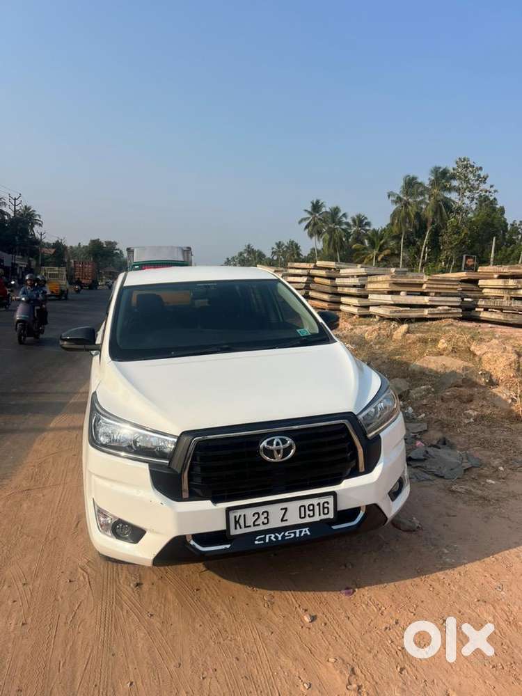 Toyota Innova Crysta 2017 Diesel Well Maintained