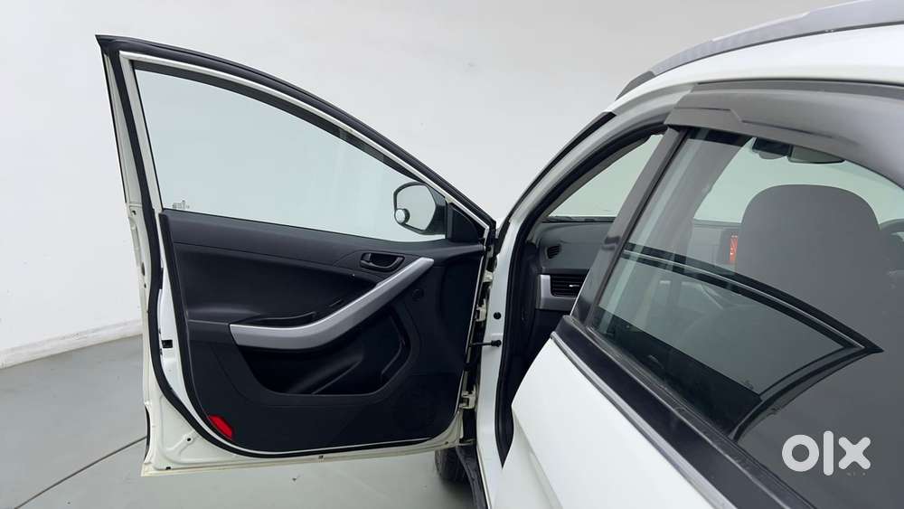 Tata Nexon 1.2 Revotron Xma Amt (s), 2022, Petrol