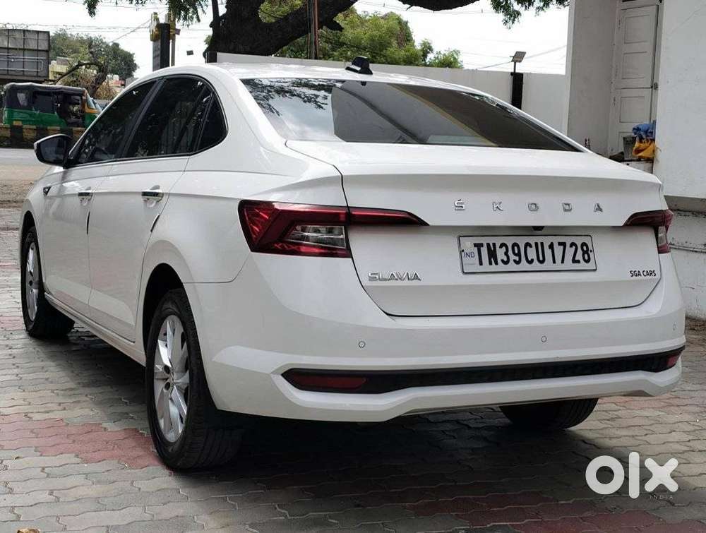 Skoda Slavia 1.0 Ambition Tsi, 2022, Petrol