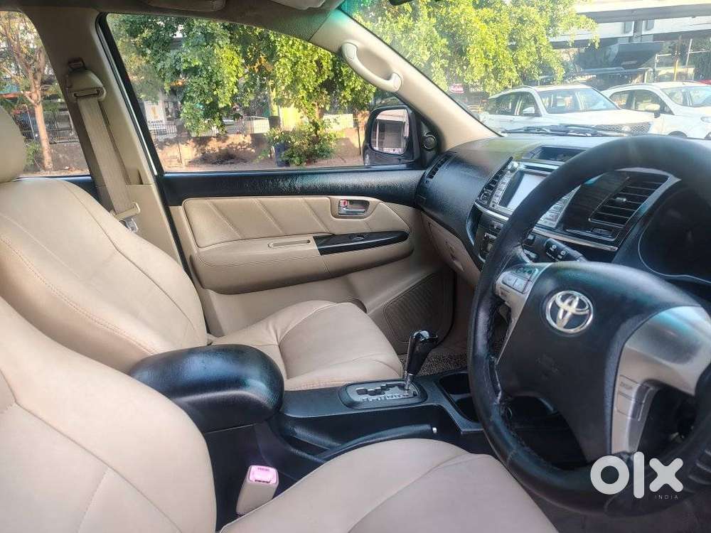 Toyota Fortuner 3.0 4x2 Automatic, 2014