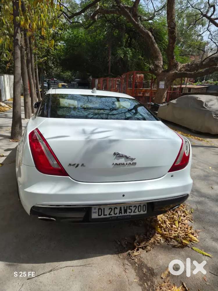 Jaguar Xj 2017 Petrol 46143 Km Driven