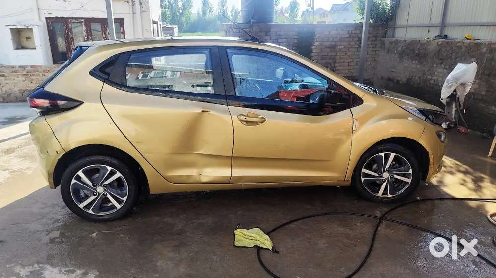 Tata Altroz 1.2 Petrol 2020