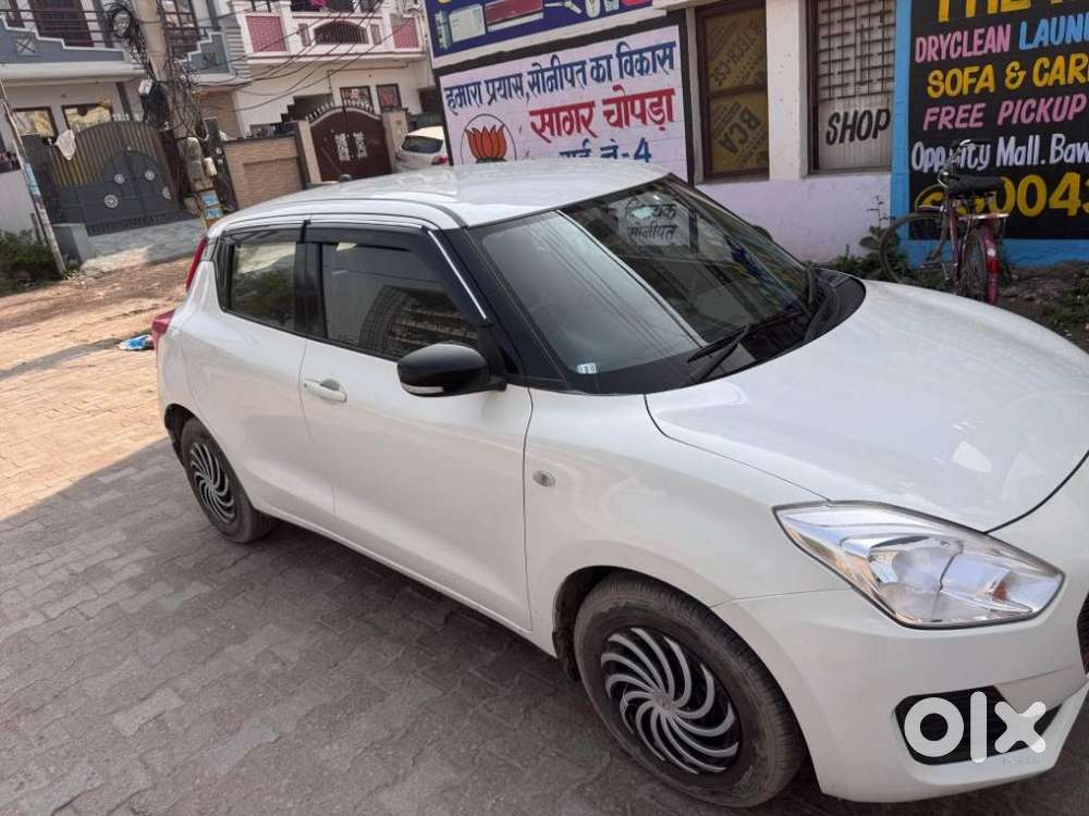 Maruti Suzuki Swift Lxi Option, 2019, Cng & Hybrids