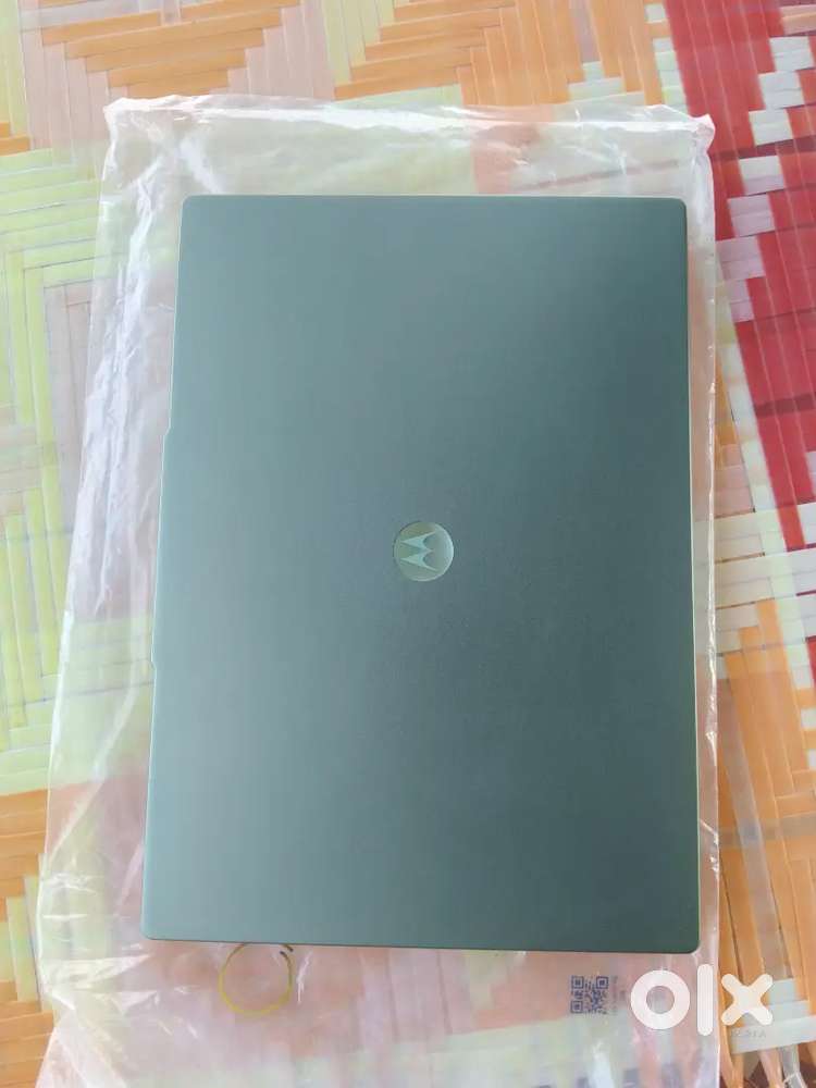 Motorola Motobook 60 OLED Laptop | Core Ultra 5 | 16GB RAM | 1TB SSD