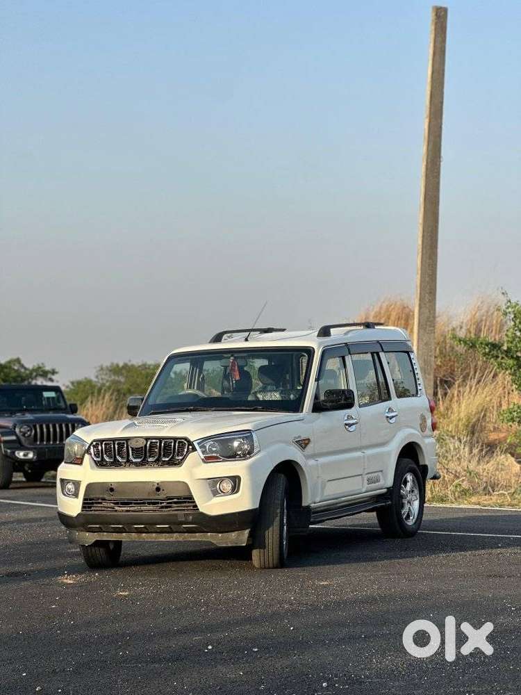Mahindra Scorpio S6 Plus, 2017, Diesel