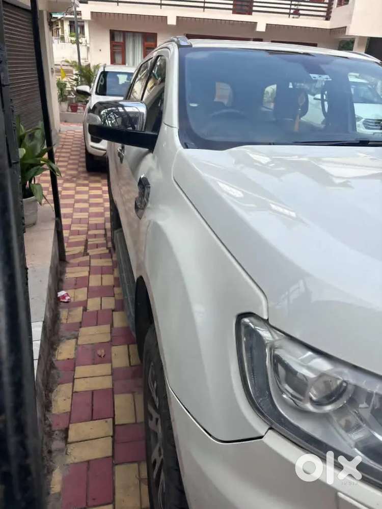 Ford Endeavour 2016 Diesel 150000 Km Driven
