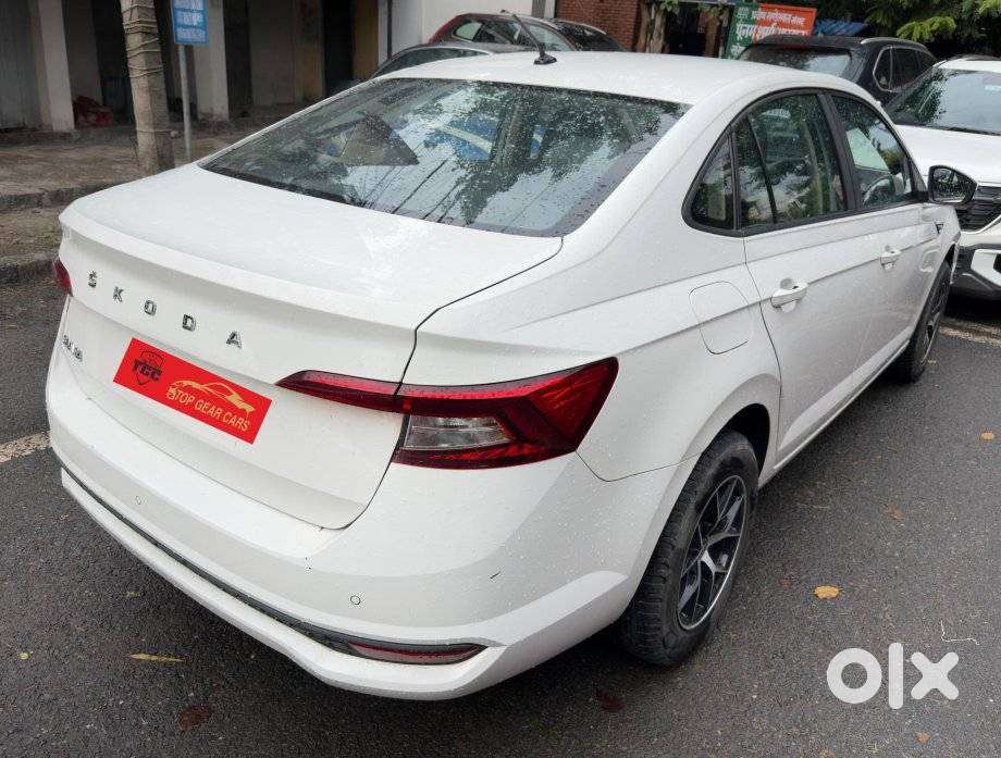Skoda Slavia Style 1.0l Tsi Mt, 2024, Petrol