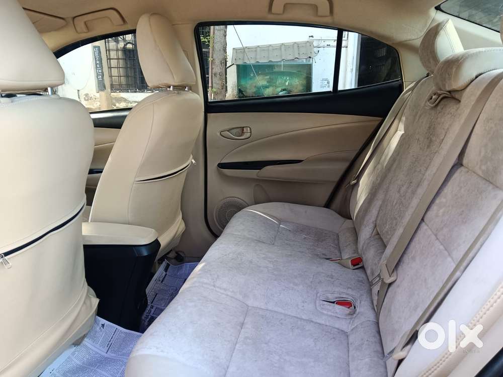 Toyota Yaris J Cvt, 2018, Petrol