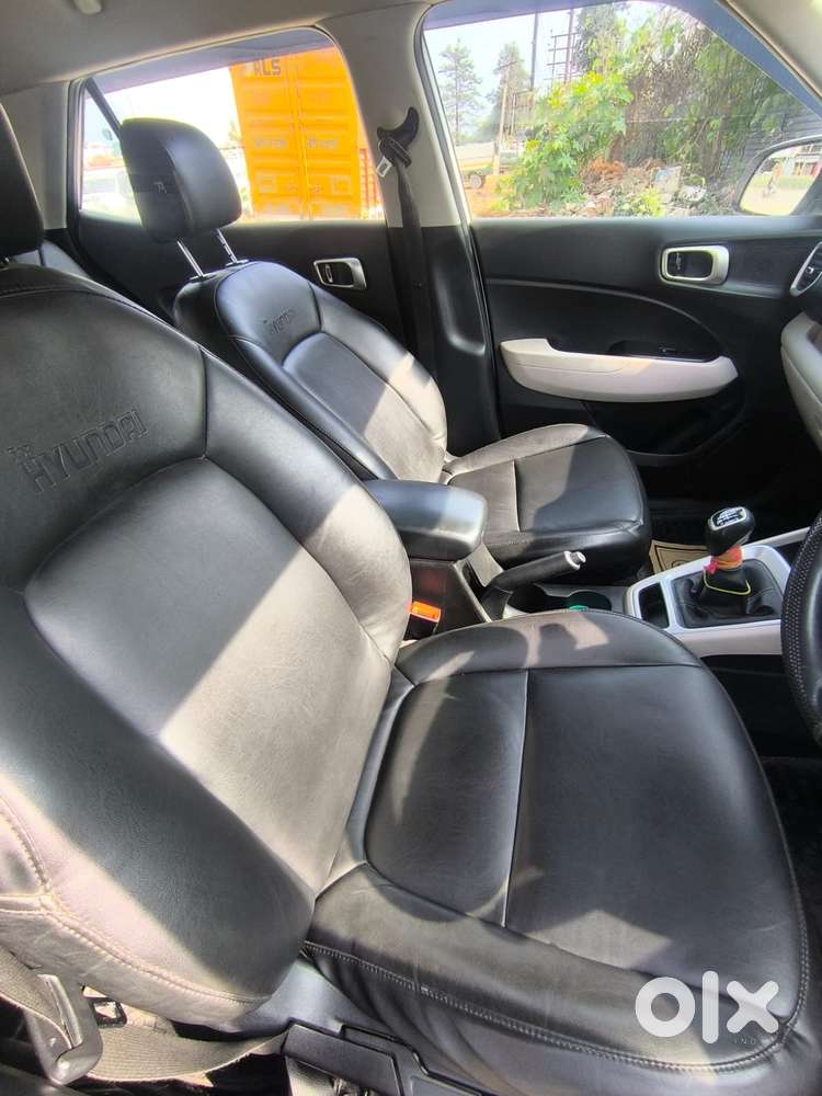 Hyundai Venue 1.2 S (o), 2024, Petrol