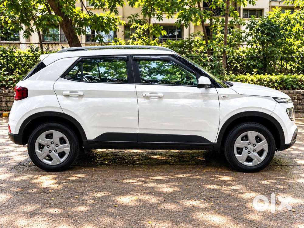 Hyundai Venue, 2022, Petrol