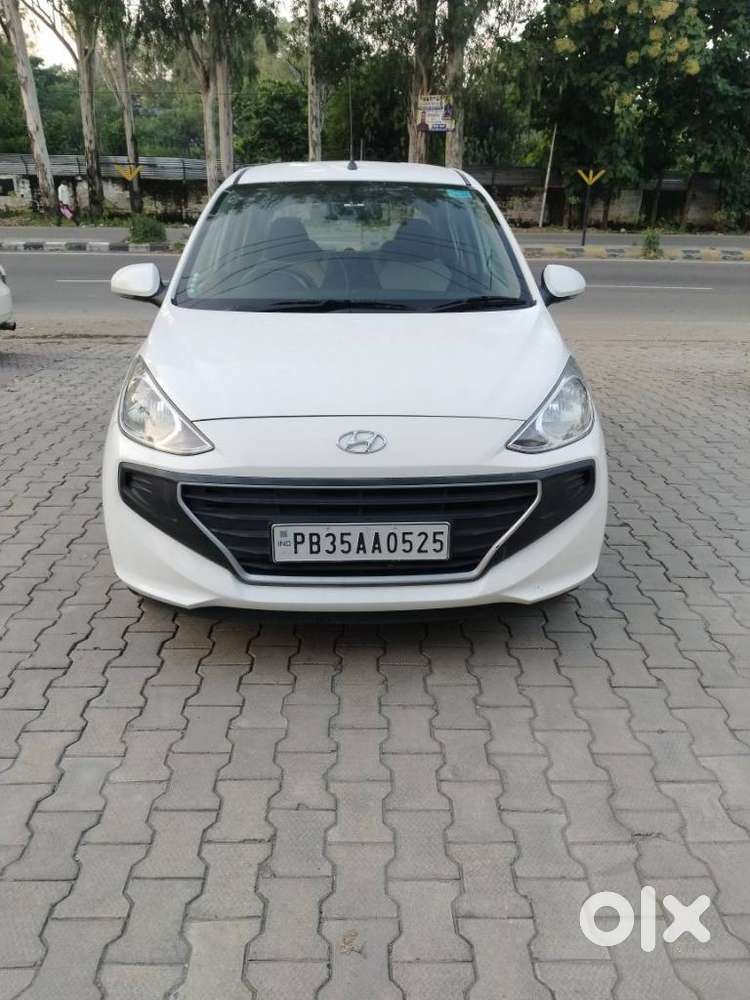 Hyundai Santro Asta, 2022, Petrol