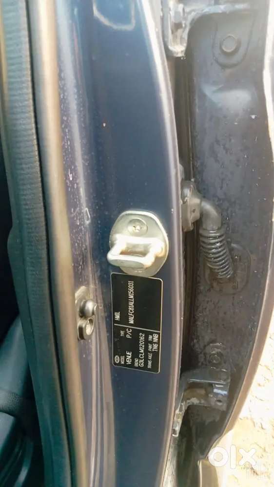 Hyundai Venue 2020 Petrol 70000 Km Driven