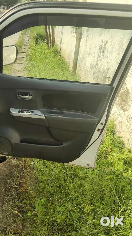 Maruti Suzuki Wagon R Lxi 2012 पेट्रोल