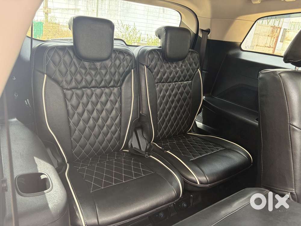 Mahindra Xuv700 2.2 Ax 5 Diesel At 7 Str, 2024, Diesel