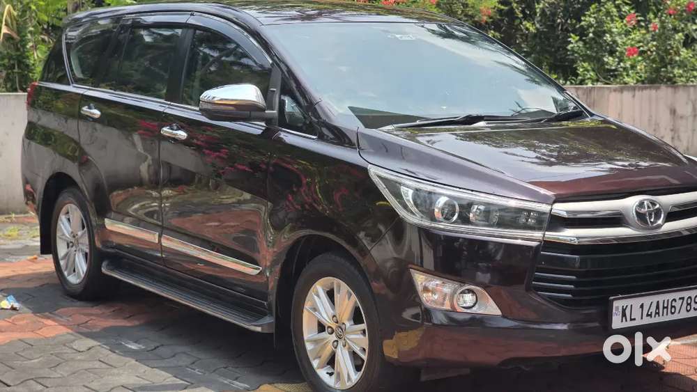 Innova Crysta 2.8 Z Automatic With Service Record In Brand New Conditi