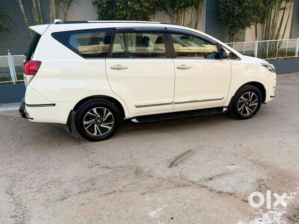 Toyota Innova Crysta 2023 Diesel Well Maintained