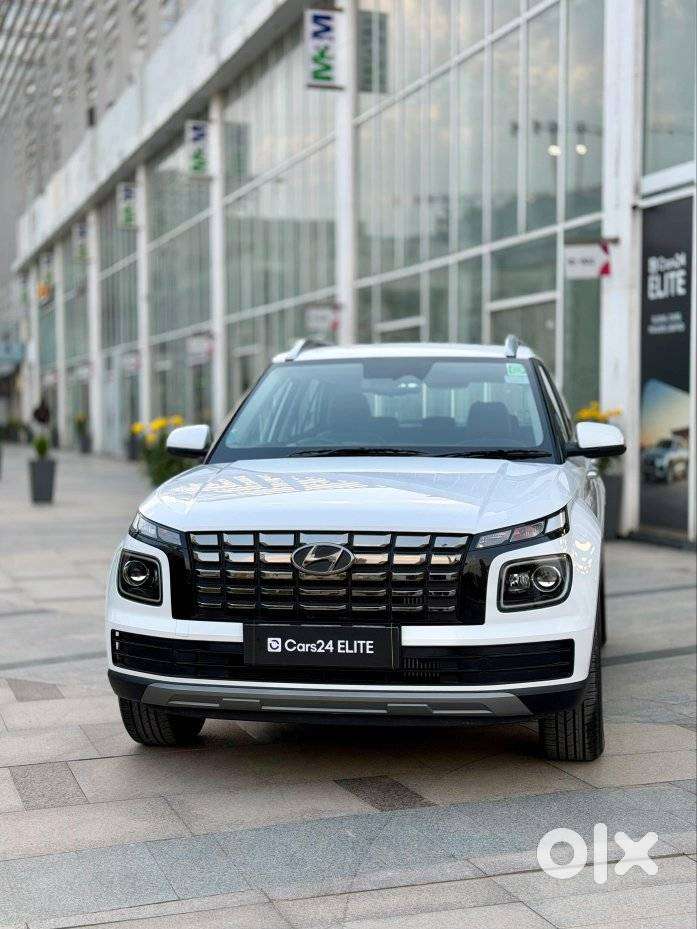 Hyundai Venue Sx Plus Turbo Dct, 2025, Petrol