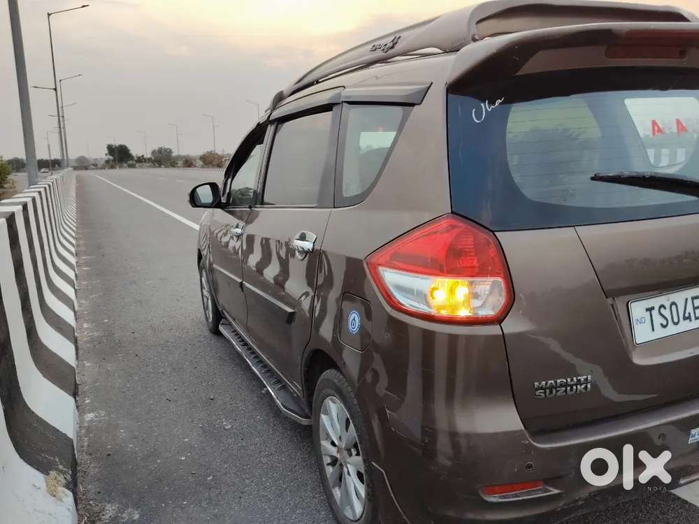 Maruti Suzuki Ertiga 2012 Diesel 184000 Km Driven