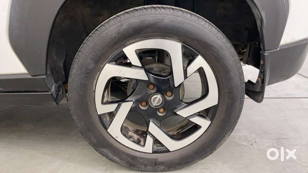 Nissan Magnite 1.0 Xv Premium Turbo Cvt, 2023, Petrol