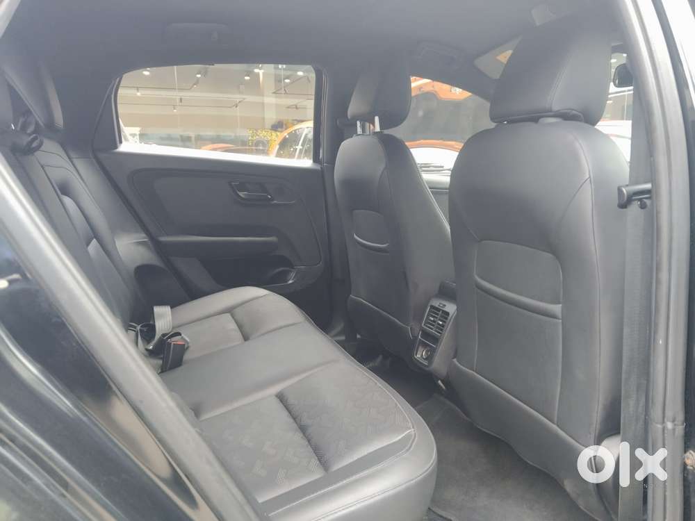 Tata Altroz 1.2 Xz Plus Dark Edition, 2022, Petrol