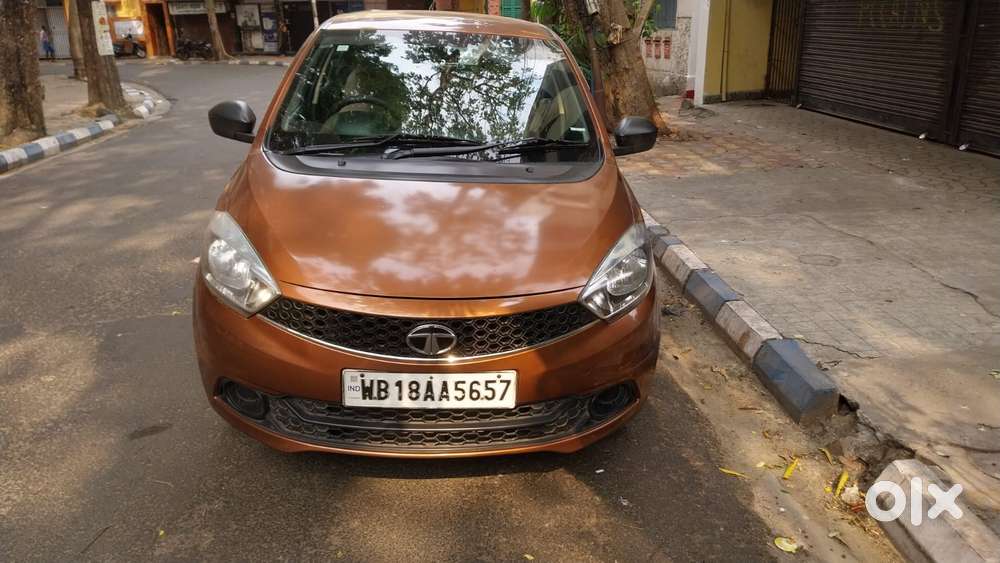 Tata Tigor Xe, 2018, Petrol
