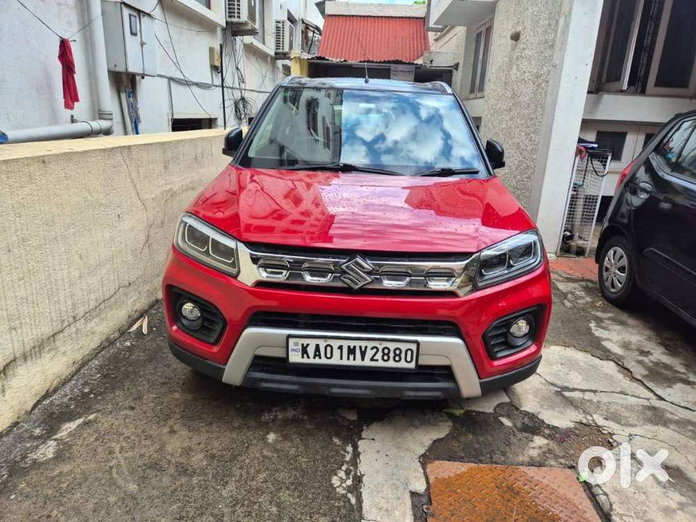 Maruti Suzuki Brezza 1.5 Zxi Smart Hybrid Dual Tone, 2021, Petrol
