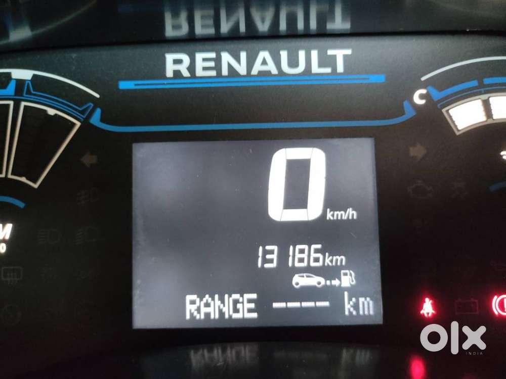 Renault Triber, 2022, Petrol